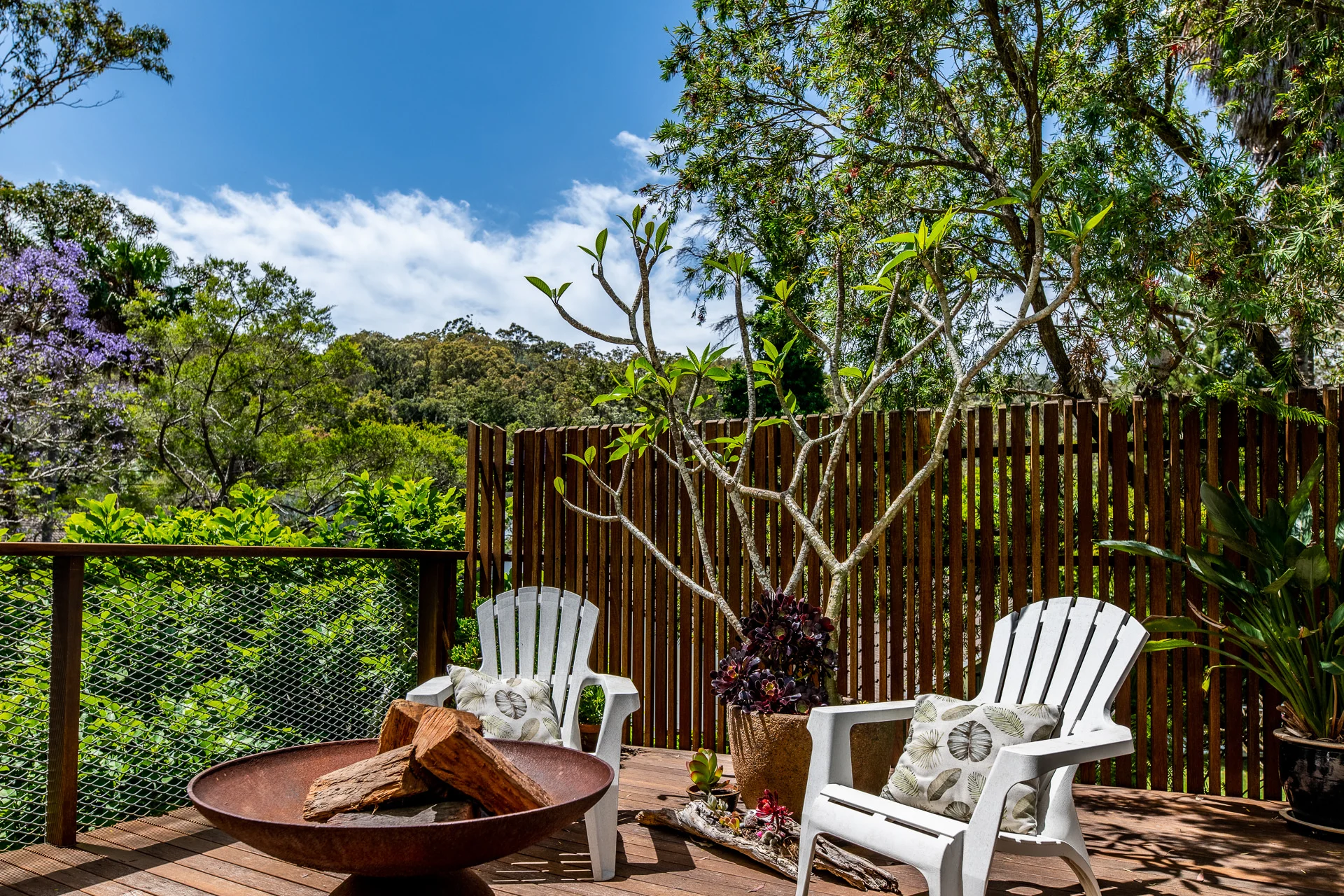 Outdoor sitting area of a property in Avalon Beach, Sydney designed by Northern Beaches architects Markham Lee.