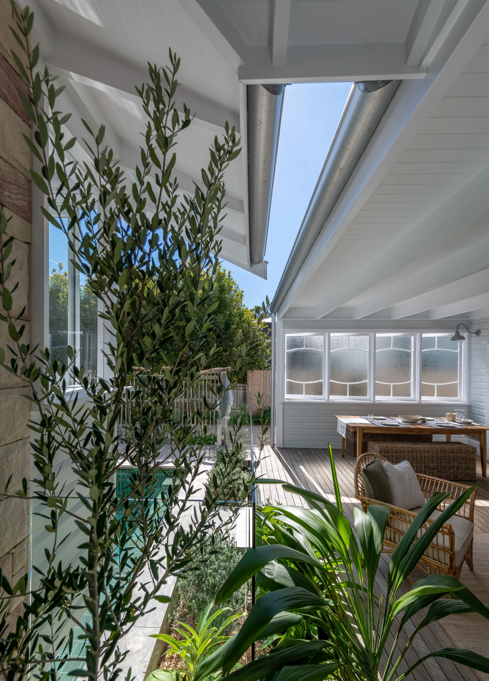 Deck of a property in Avalon Beach, Sydney designed by Ballina architects Markham Lee.