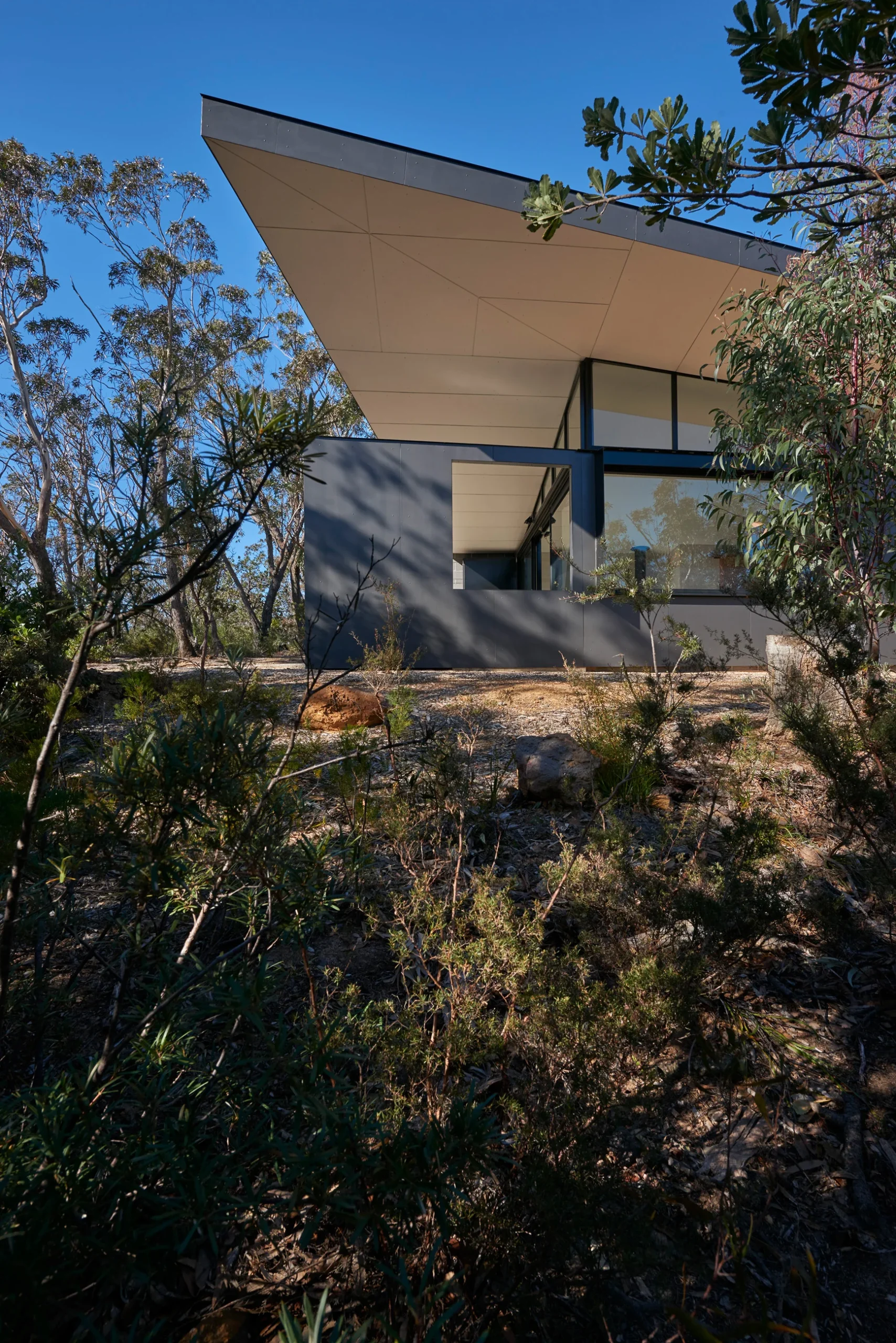 Exterior of a bushfire-proof property in Leura, Blue Mountains designed by Northern Beaches architects Markham Lee.