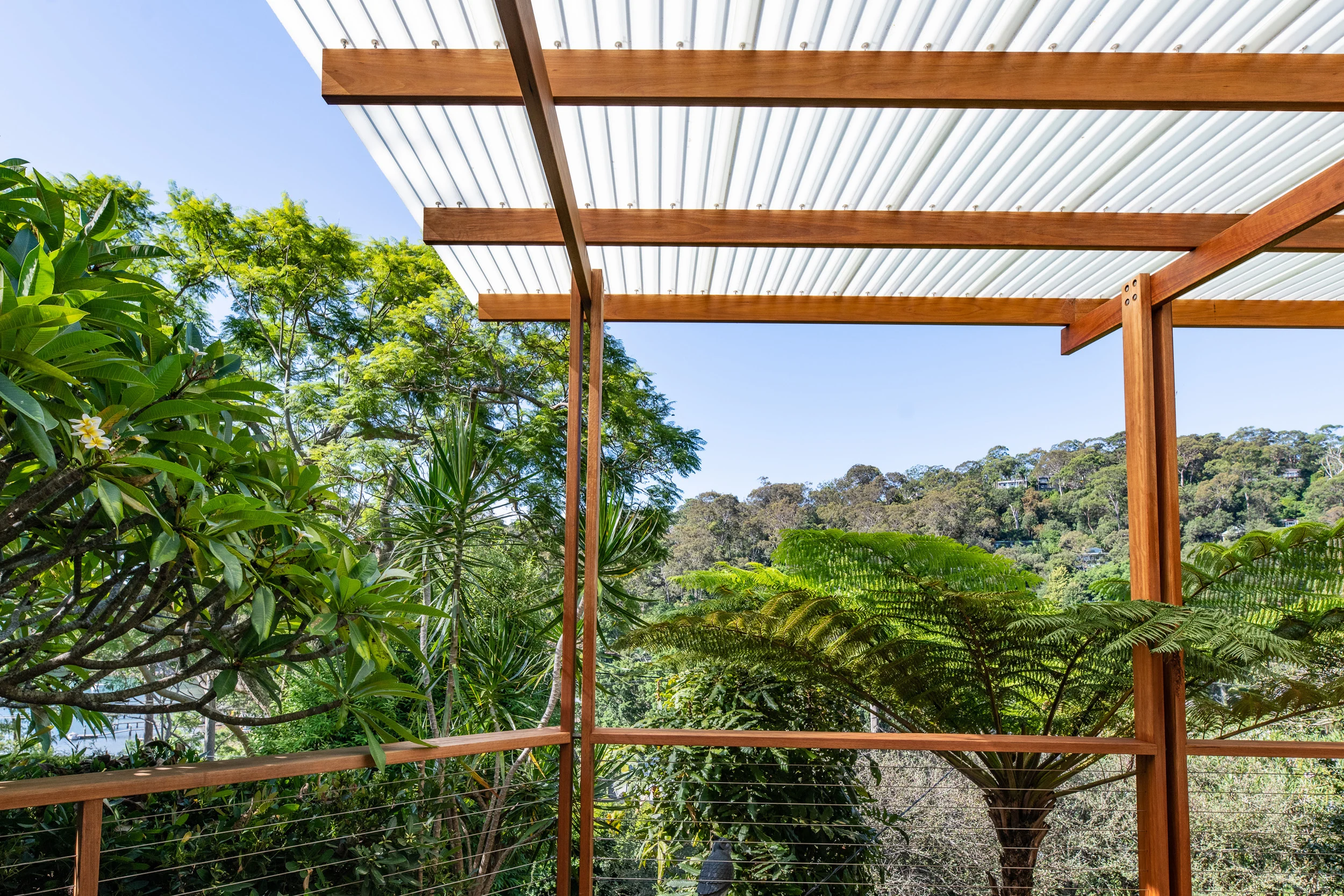 Exterior of a property in Newport, Sydney designed by Northern Rivers architects Markham Lee.